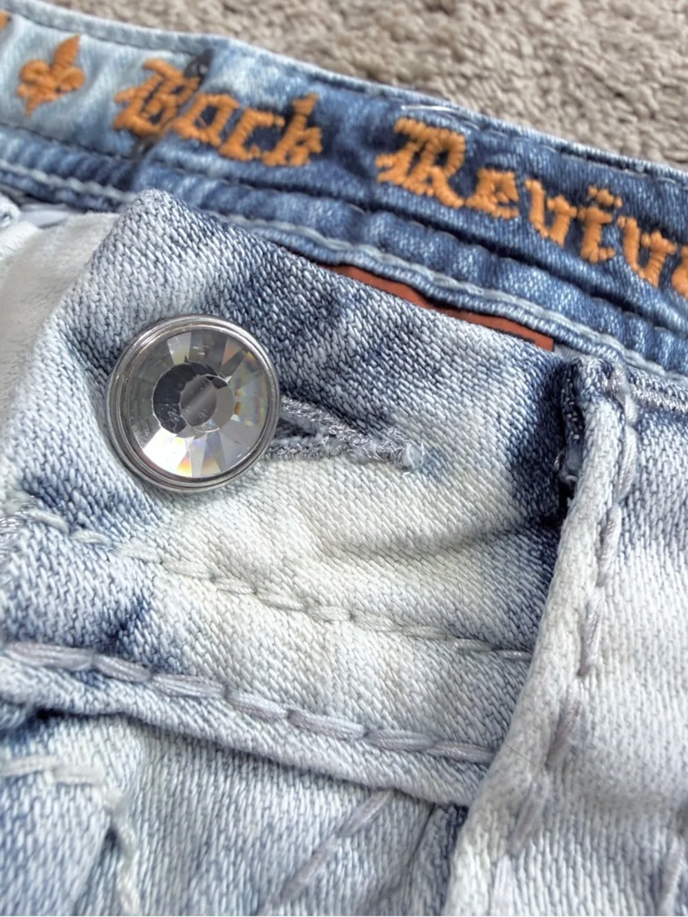 Rock Revival Womens Shorts size 25 Julieya Light Blue Denim Jean Rhinestones - Picture 2 of 8